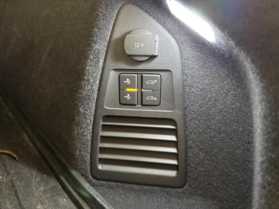 VOLKSWAGEN Touareg 2023