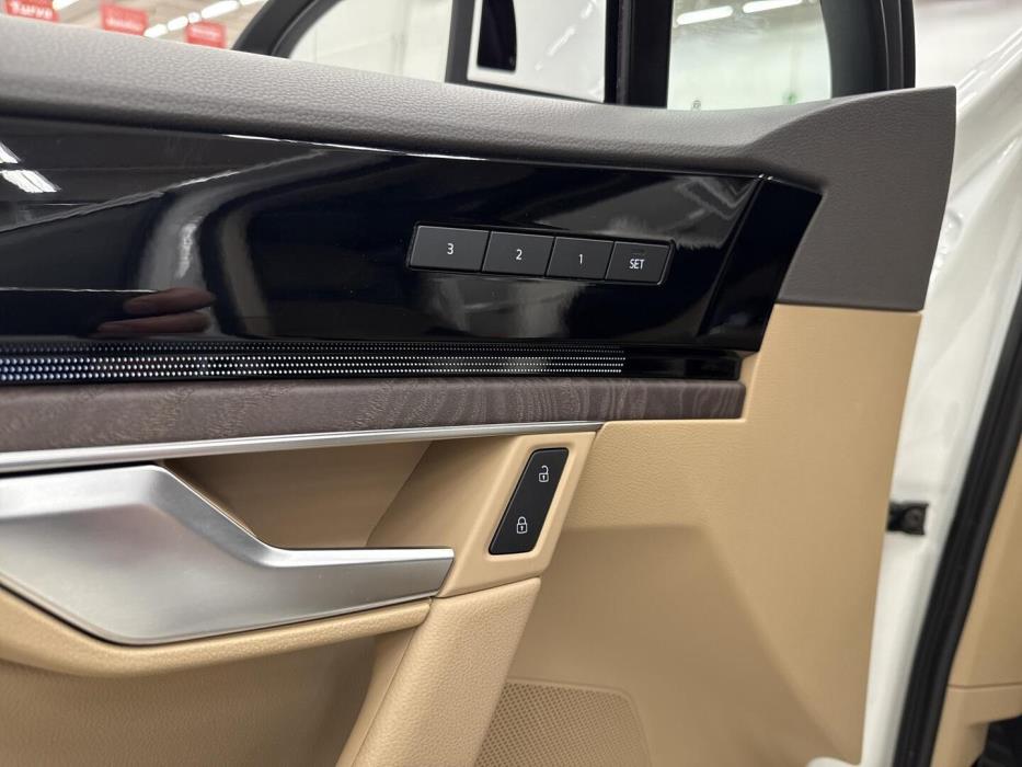 VOLKSWAGEN Touareg 2023