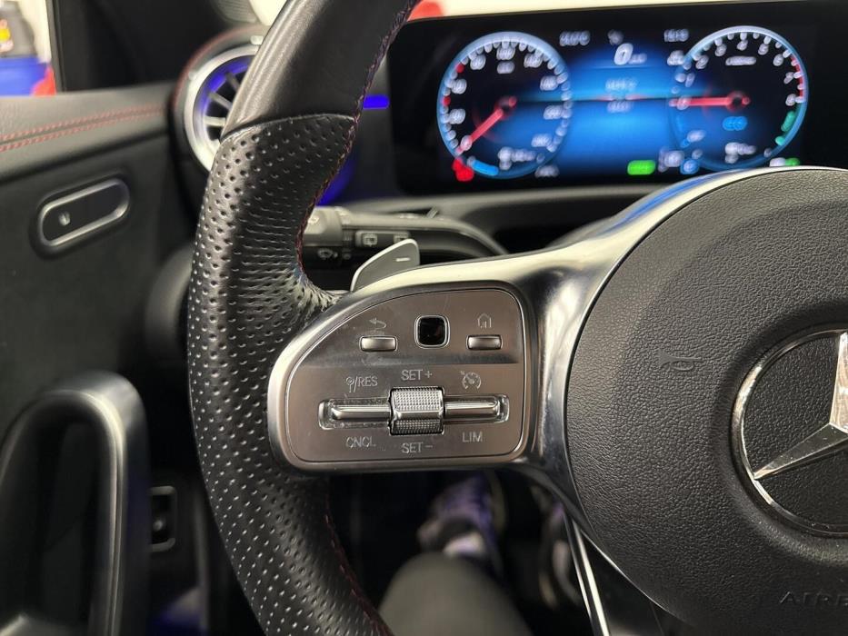 MERCEDES-BENZ CLA 2023