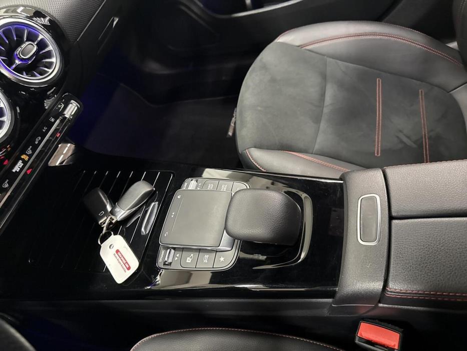MERCEDES-BENZ CLA 2023