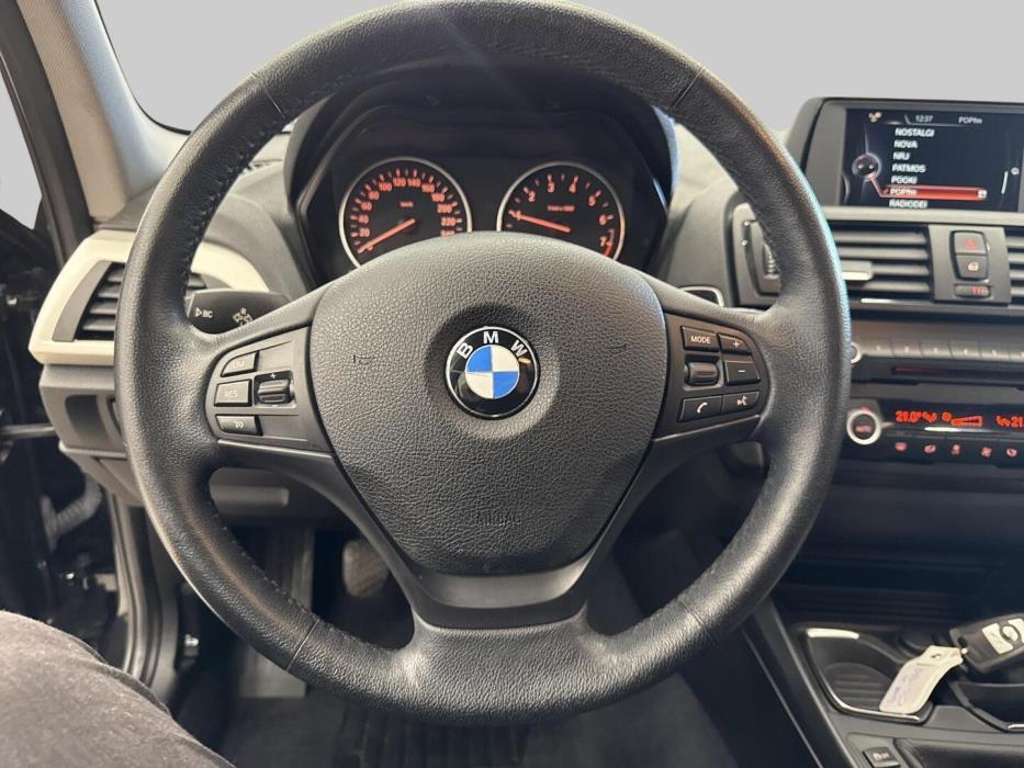 BMW 114 2015