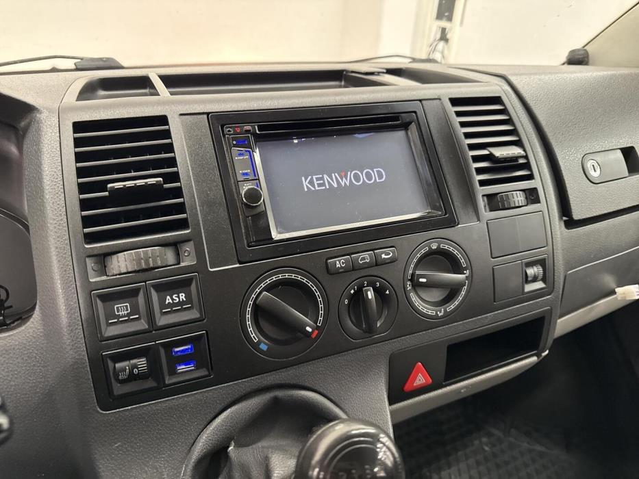 VOLKSWAGEN Transporter 2006