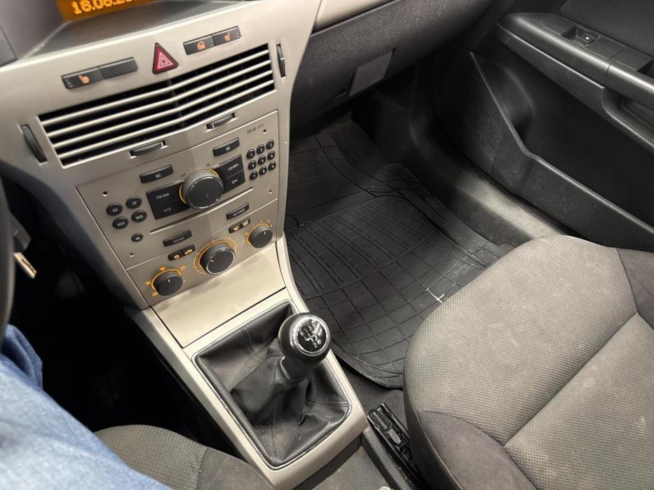 OPEL Astra 2007