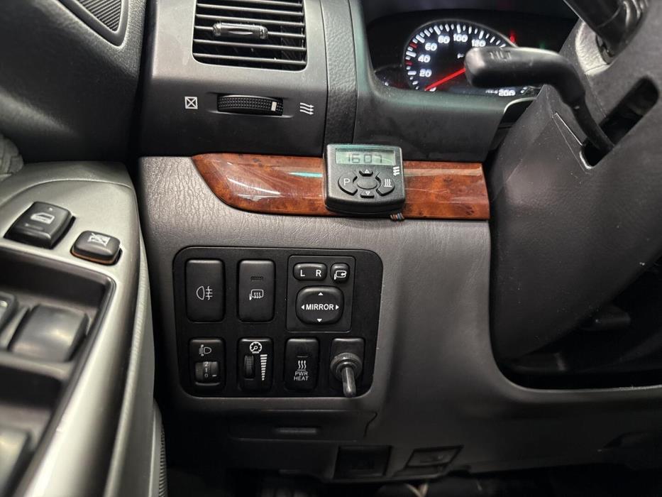 TOYOTA Land Cruiser 2006