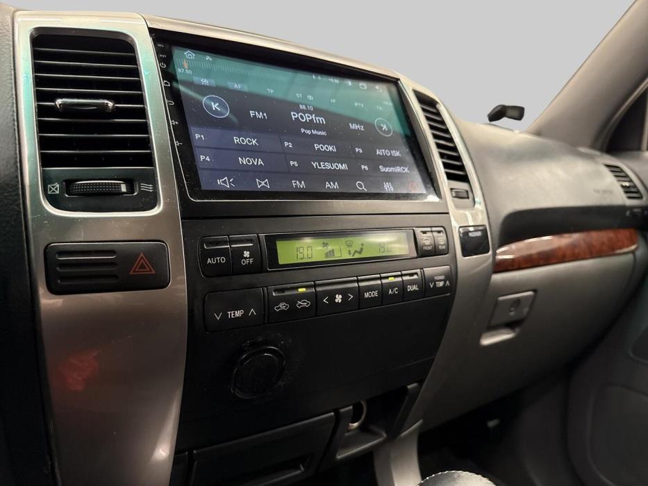 TOYOTA Land Cruiser 2006