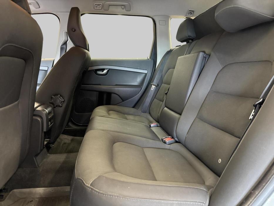 VOLVO V70 2010