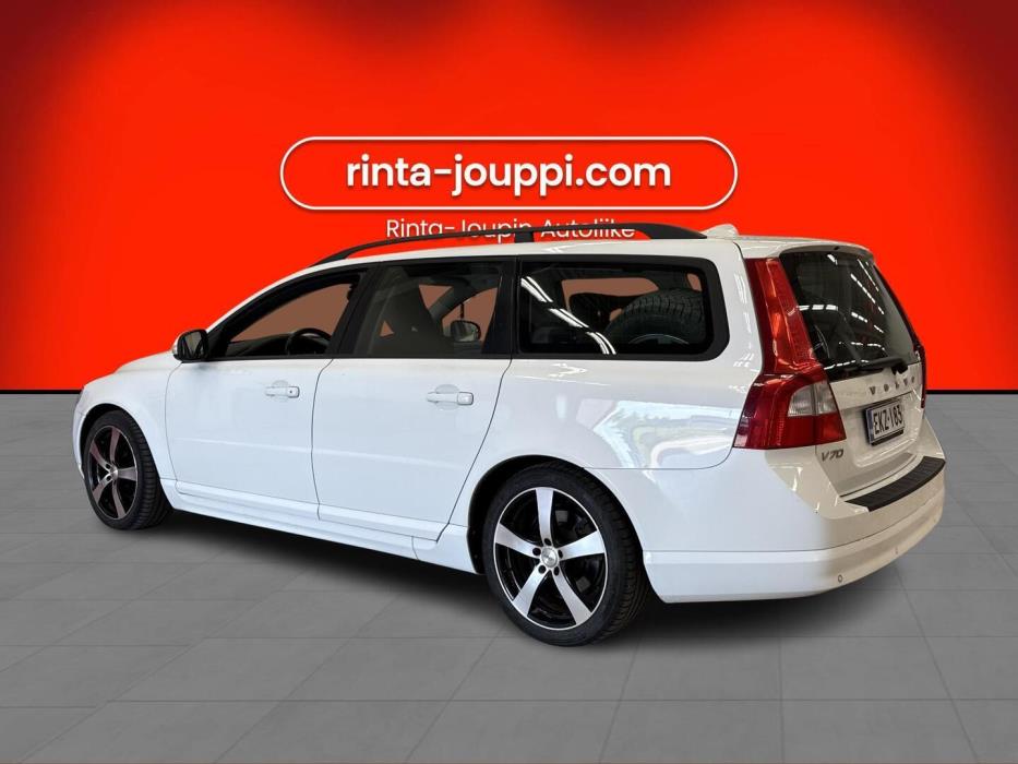 VOLVO V70 2010