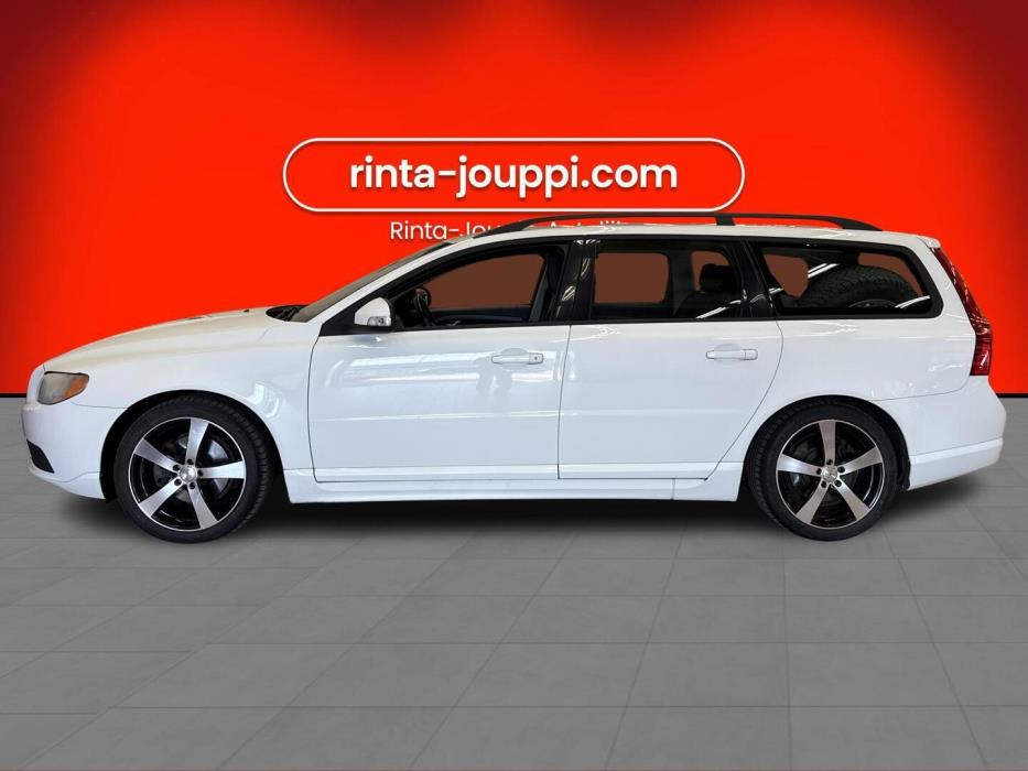 VOLVO V70 2010