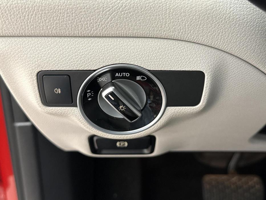 MERCEDES-BENZ CLA 2015