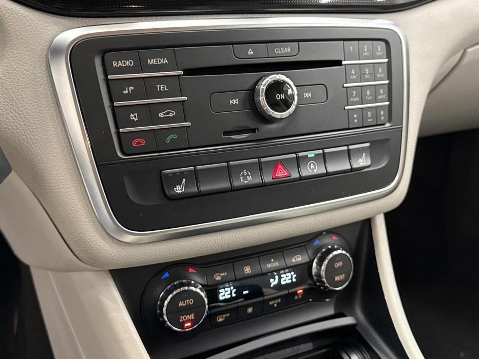 MERCEDES-BENZ CLA 2015