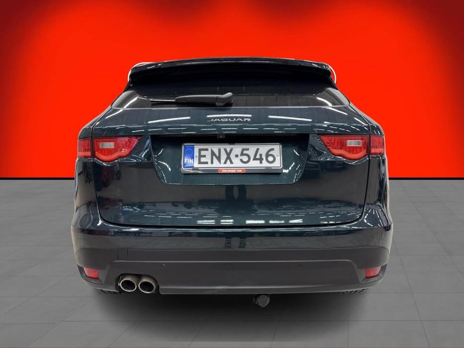 JAGUAR F-PACE 2016