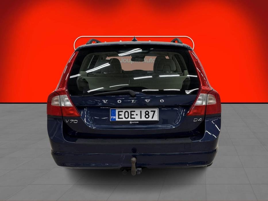 VOLVO V70 2012