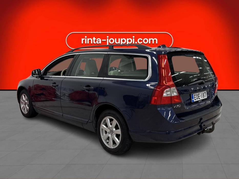 VOLVO V70 2012