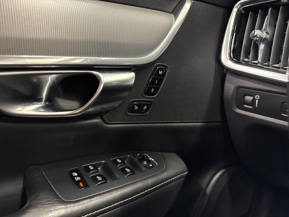 VOLVO S90 2016
