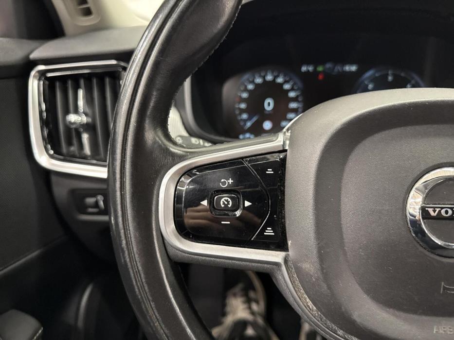 VOLVO S90 2016