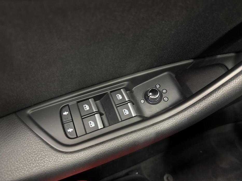 AUDI A4 2018