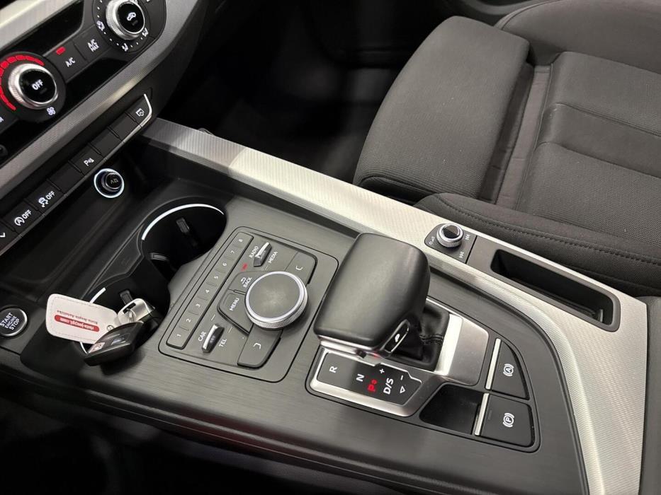 AUDI A4 2018