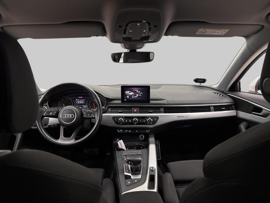 AUDI A4 2018