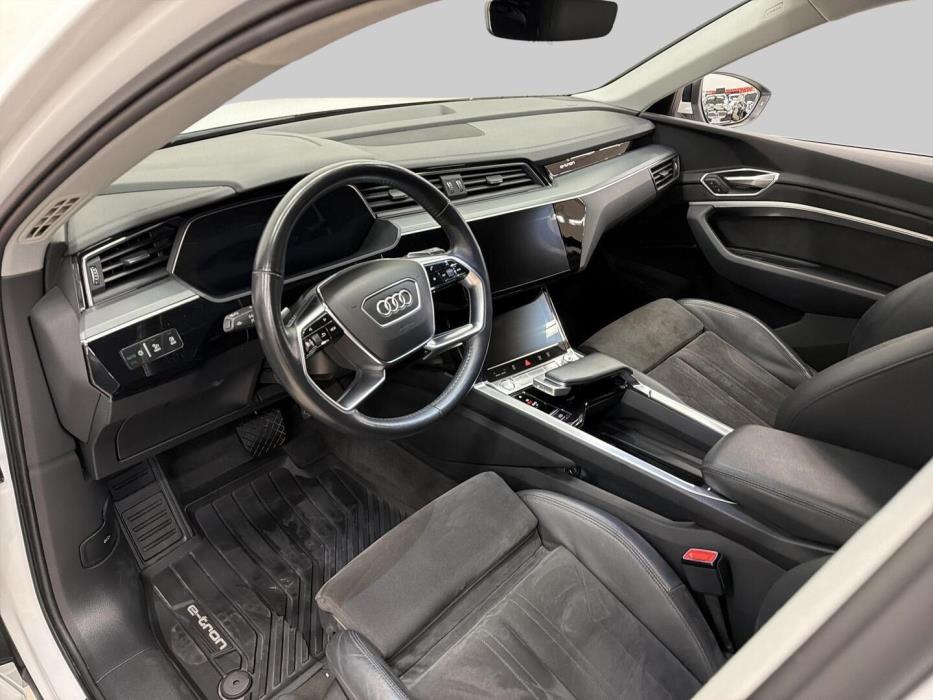 AUDI e-tron 2020