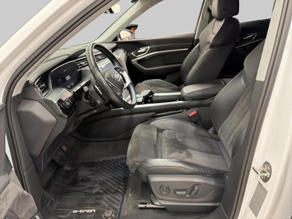 AUDI e-tron 2020