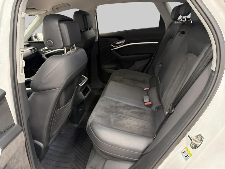AUDI e-tron 2020