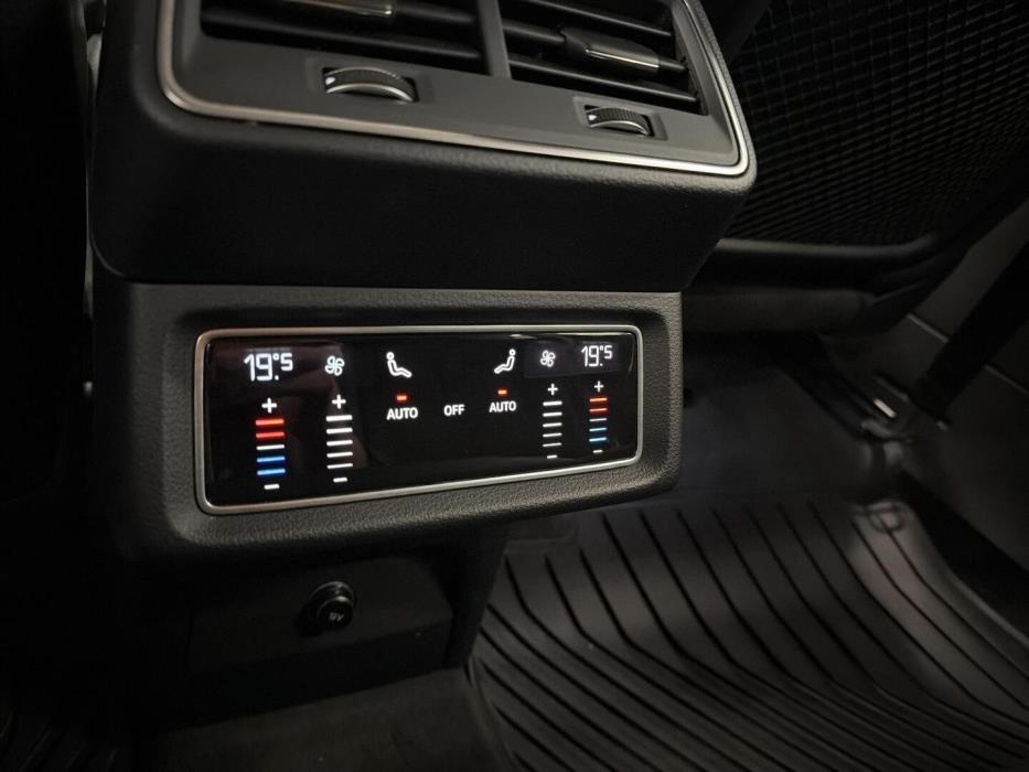 AUDI e-tron 2020