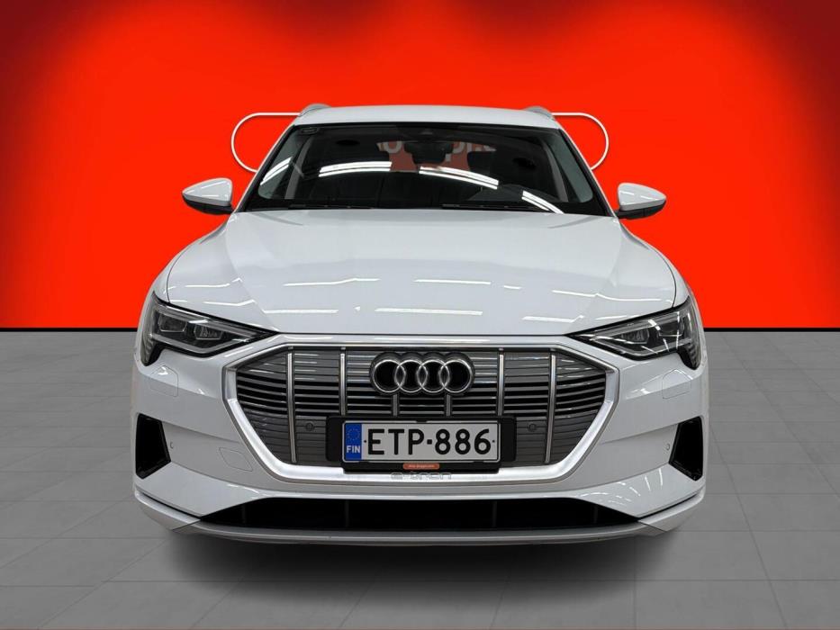 AUDI e-tron 2020