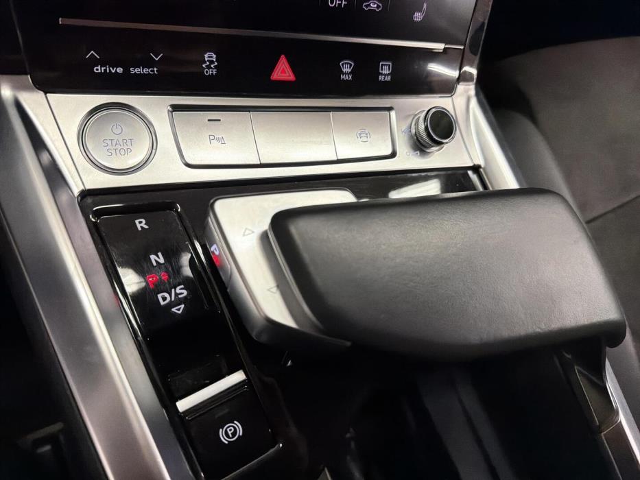 AUDI e-tron 2020