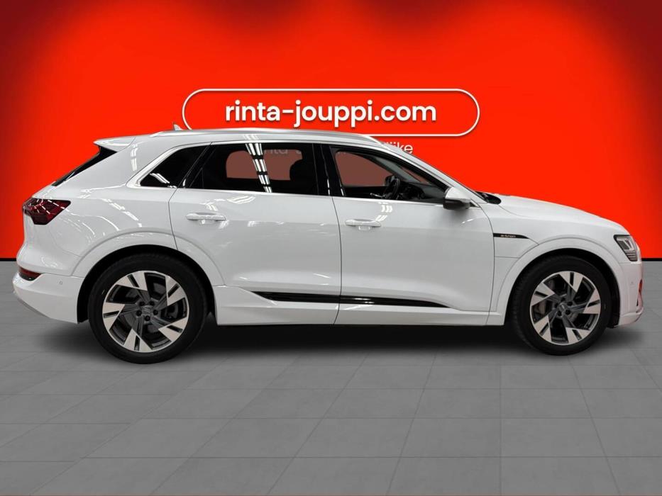 AUDI e-tron 2020
