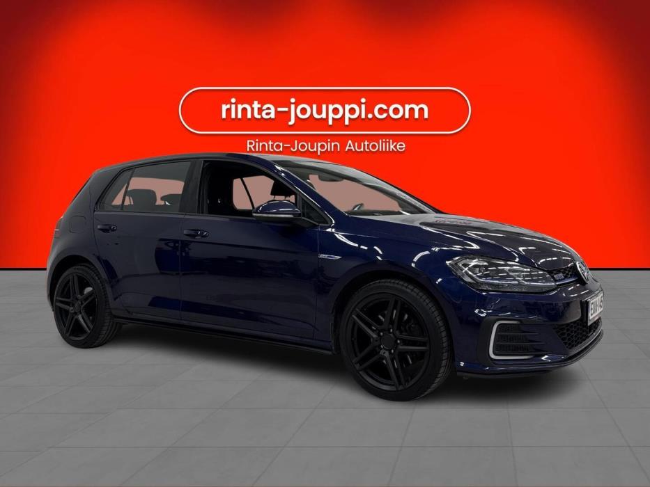 VOLKSWAGEN Golf 2017
