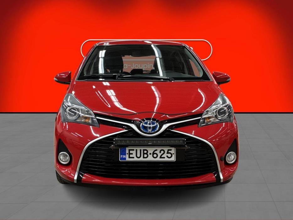 TOYOTA Yaris 2017