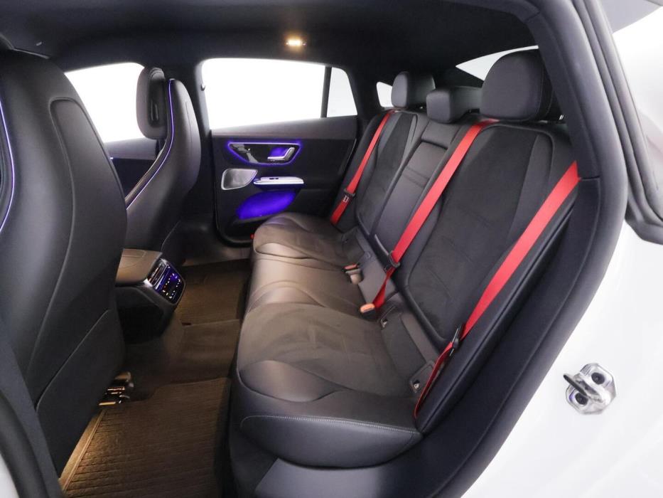 MERCEDES-BENZ EQE 2024