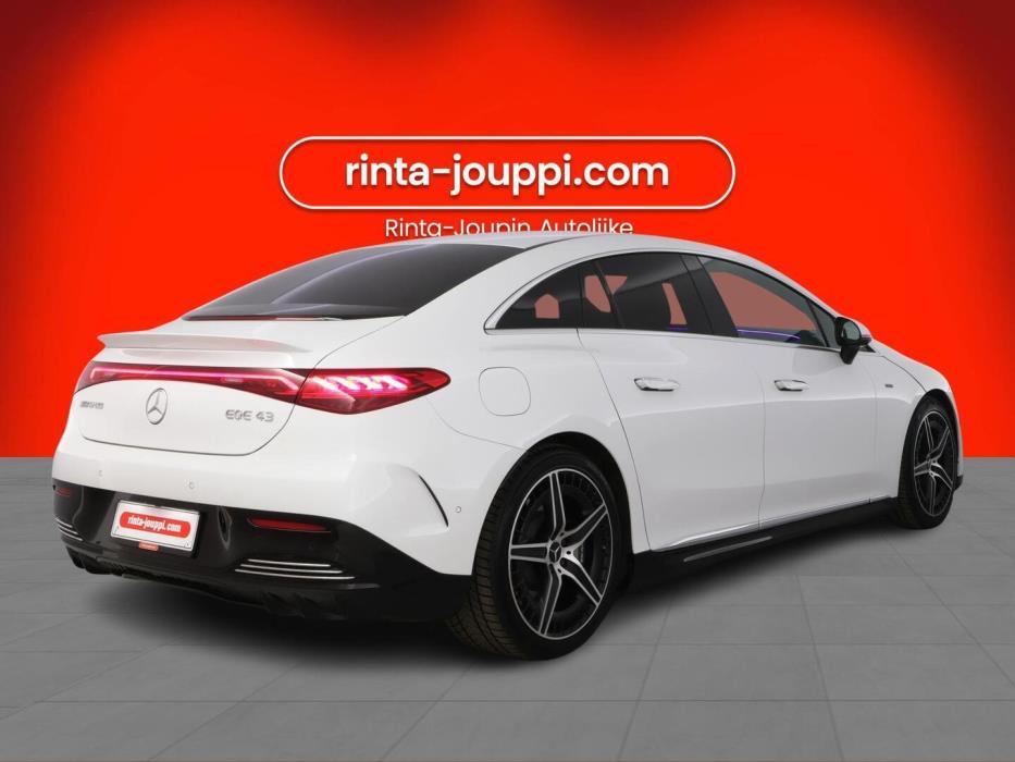 MERCEDES-BENZ EQE 2024