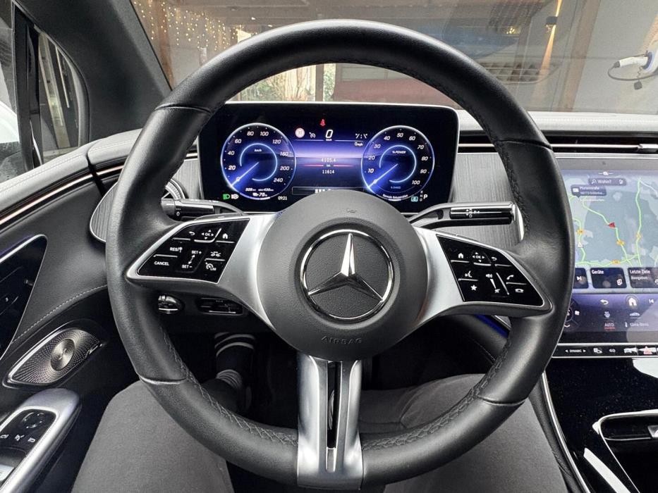 MERCEDES-BENZ EQE 2024