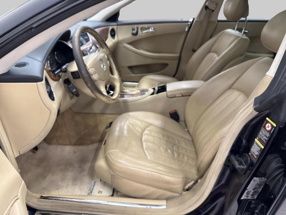MERCEDES-BENZ CLS 2005