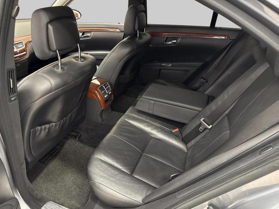 MERCEDES-BENZ S 2008