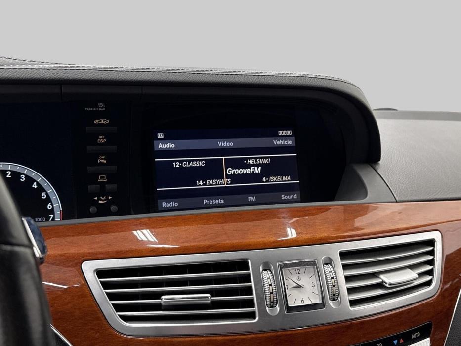 MERCEDES-BENZ S 2008