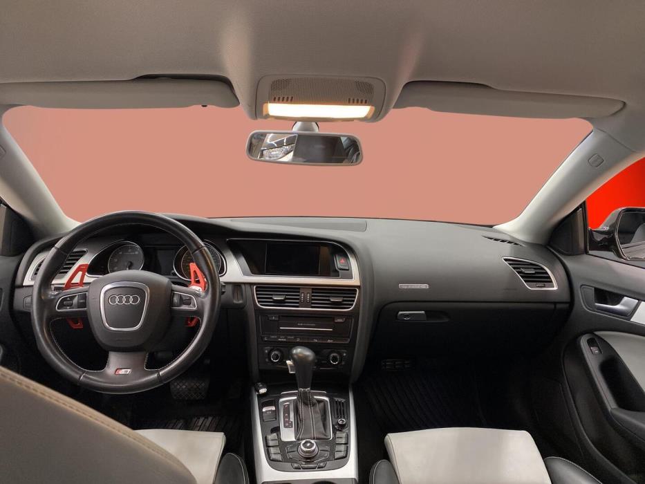 AUDI S5 2010