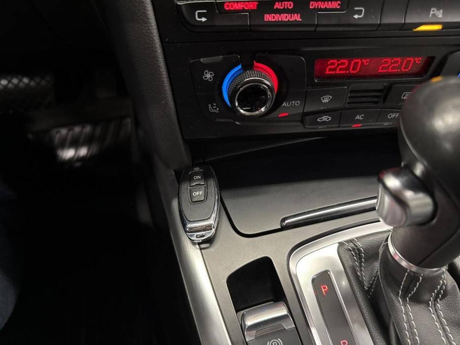 AUDI S5 2011