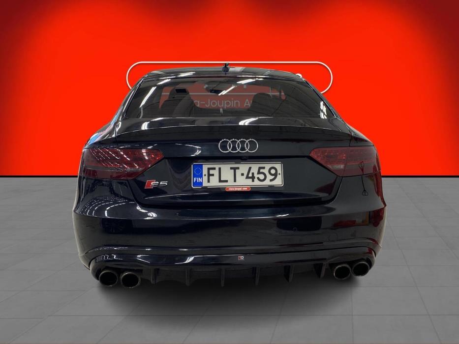AUDI S5 2010