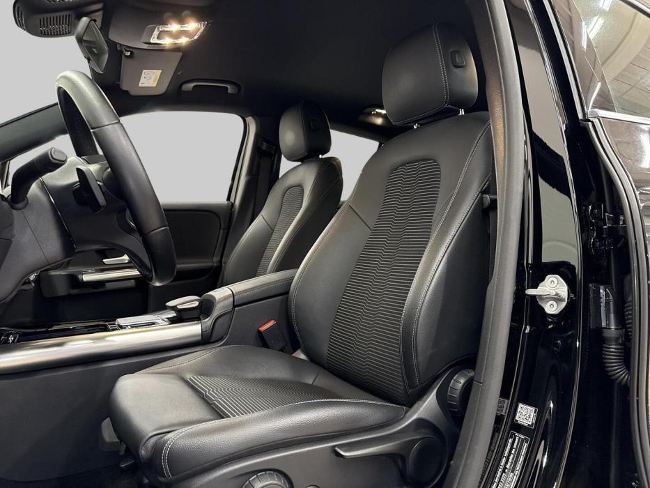 MERCEDES-BENZ EQA 2021