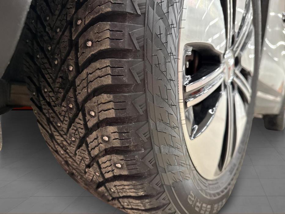 MERCEDES-BENZ EQA 2021