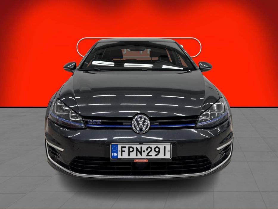 VOLKSWAGEN Golf 2017