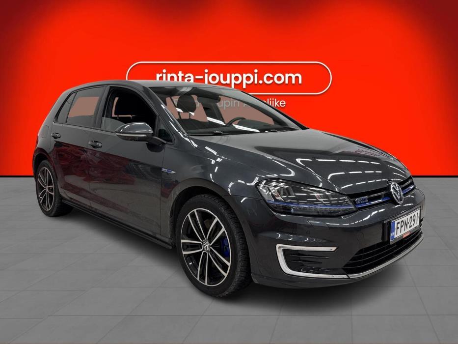 VOLKSWAGEN Golf 2017