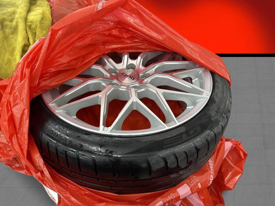 VOLKSWAGEN Golf 2017