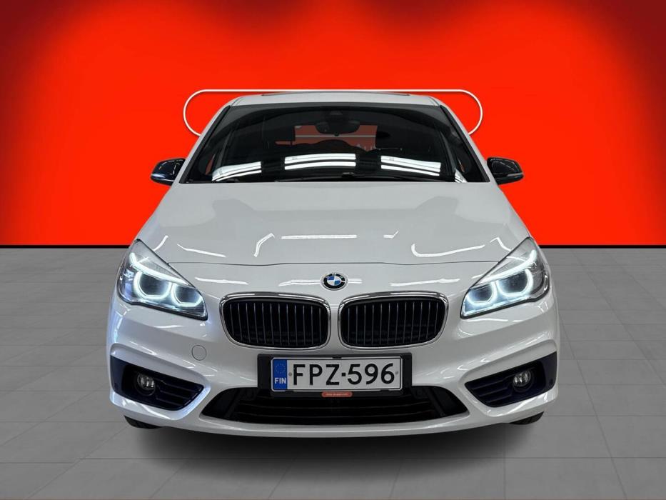 BMW 225 2017