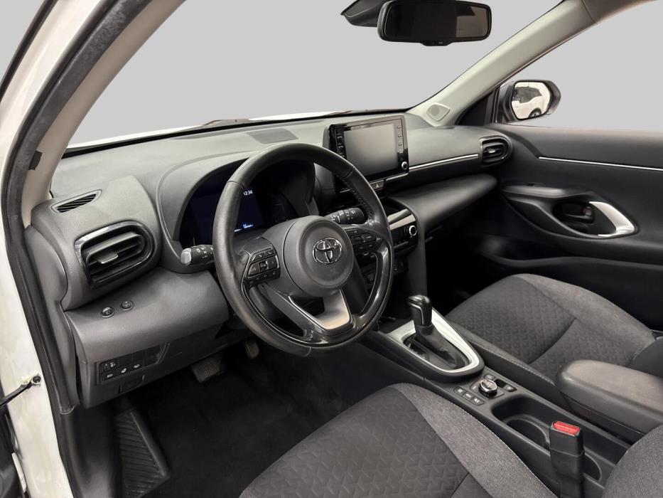 TOYOTA Yaris Cross 2024