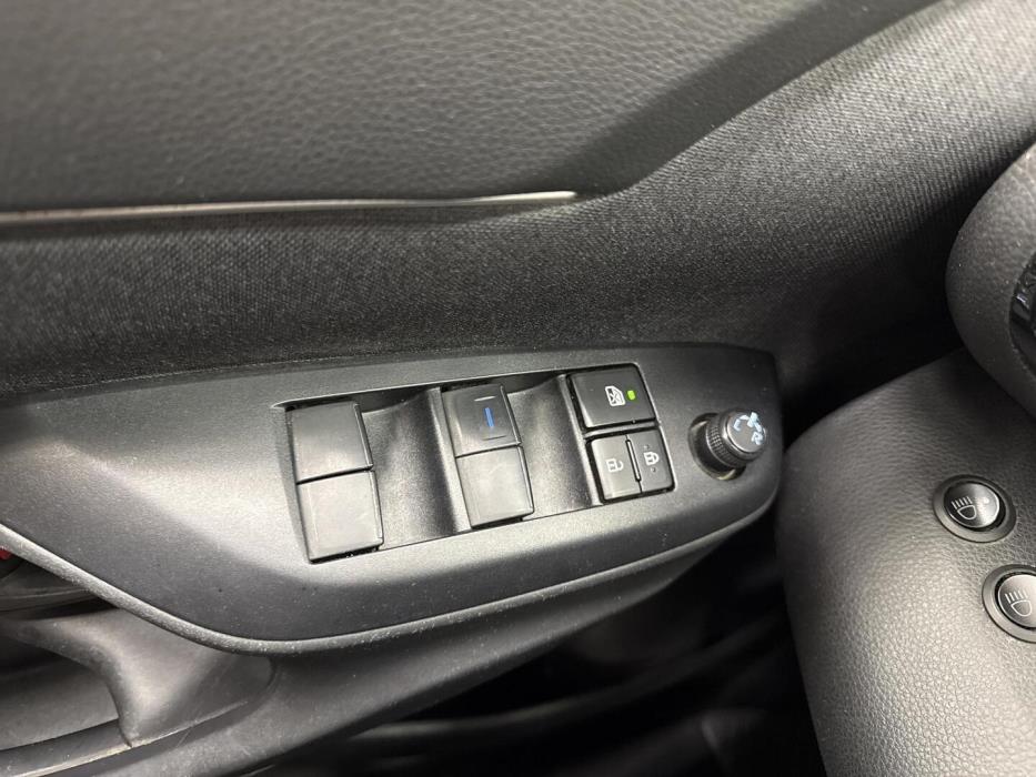 TOYOTA Yaris Cross 2024