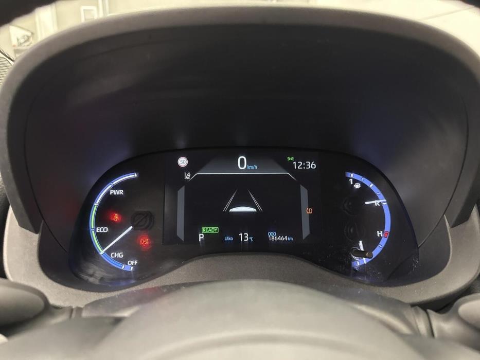 TOYOTA Yaris Cross 2024