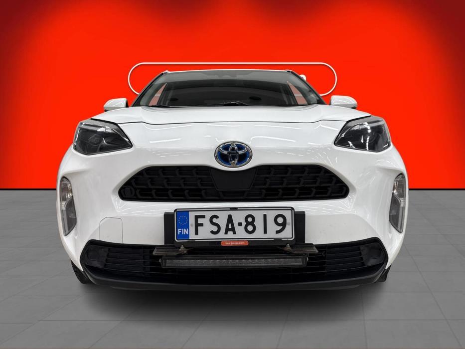 TOYOTA Yaris Cross 2024